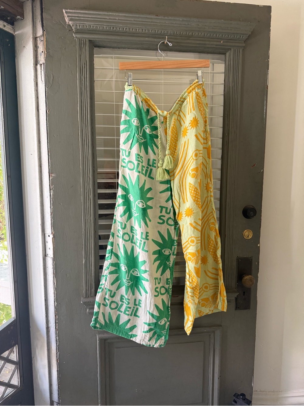 Anthropologie Two-Tone Green and Yellow Graphic Wide-Leg Pants size medium - Picture 2 of 6
